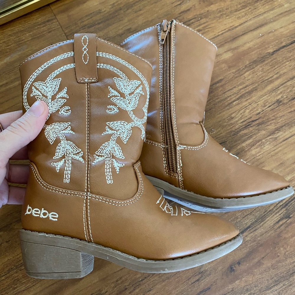Bebe toddler/girls cowgirl boots size 8